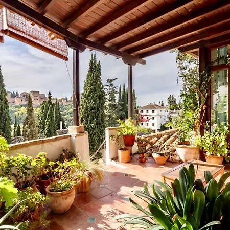 Con Vistas Alhambra Apartment *