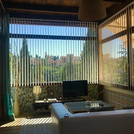 Con Vistas Alhambra *